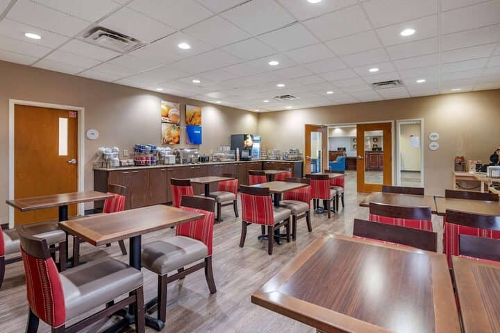 Breakfast area